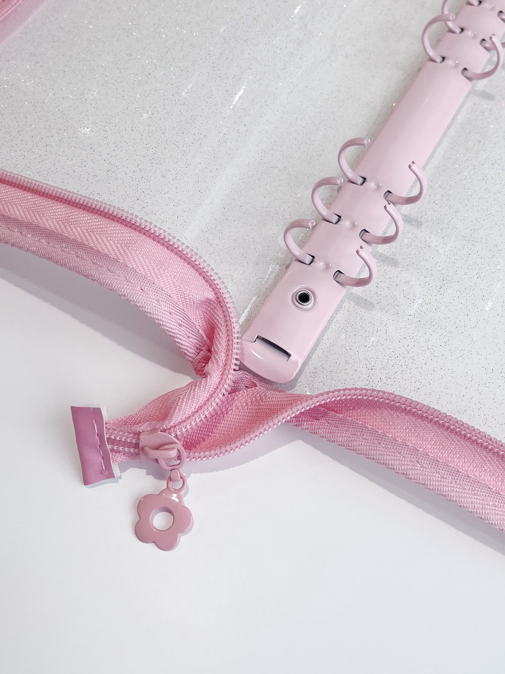 <WO4241610> 4色クリアラメカードホルダー(A5)