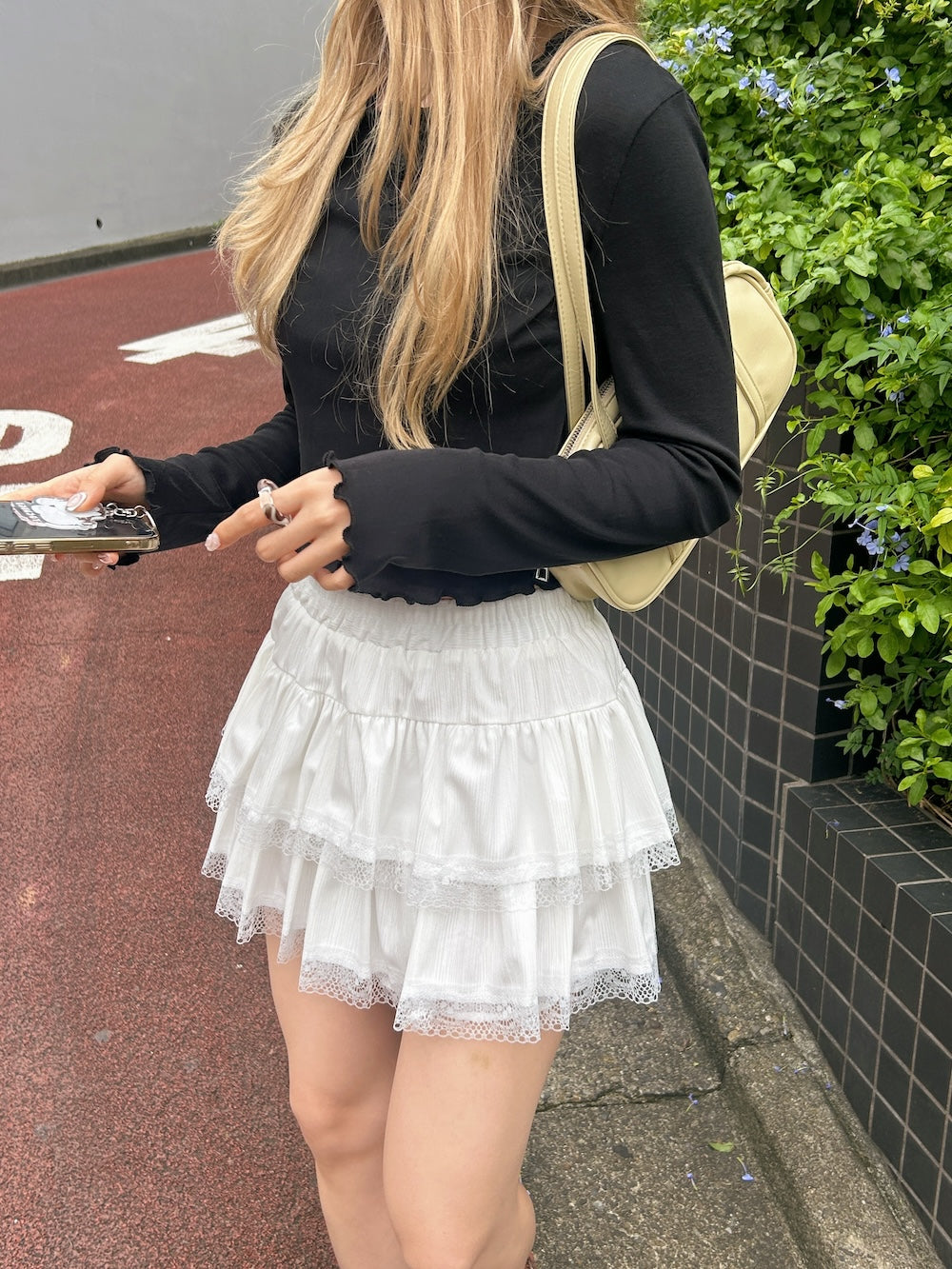 <SL2243679> 2WAYメロウフリルトップス