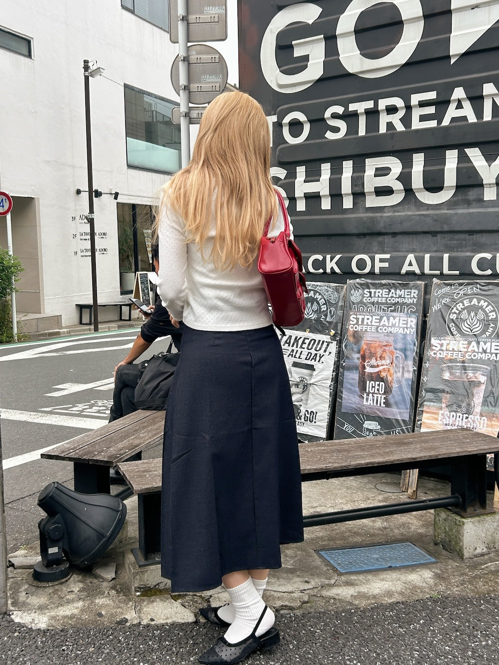 <SL2243675> ribbon point tops
