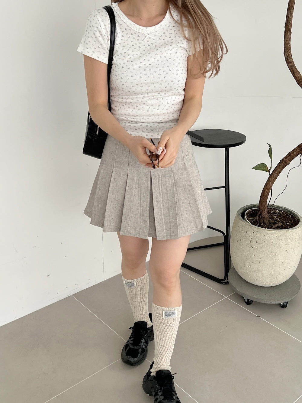 <SL2252614> 小花柄レースネックTシャツ