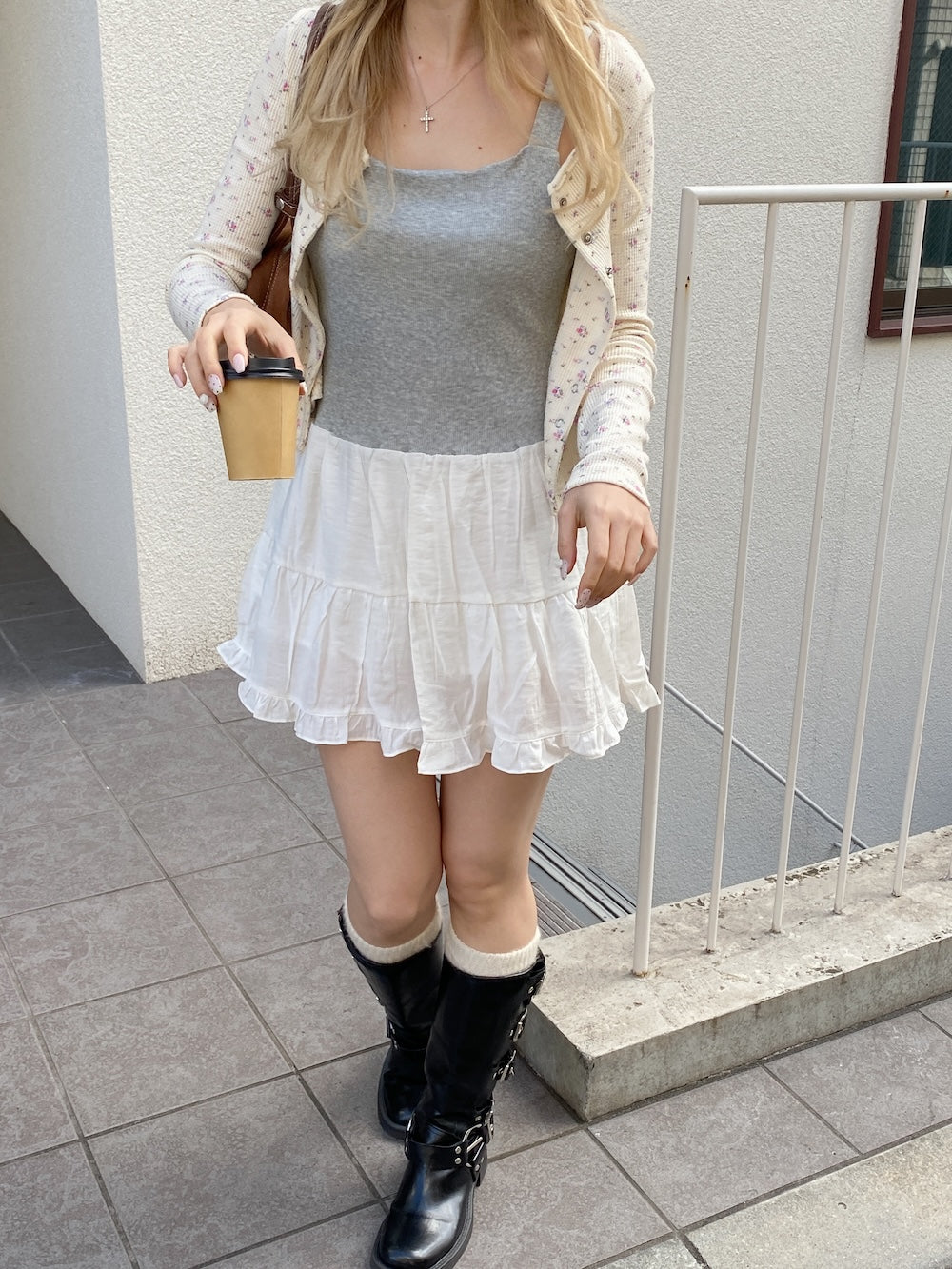 <SL2251664> 切り替えフレアミディワンピース