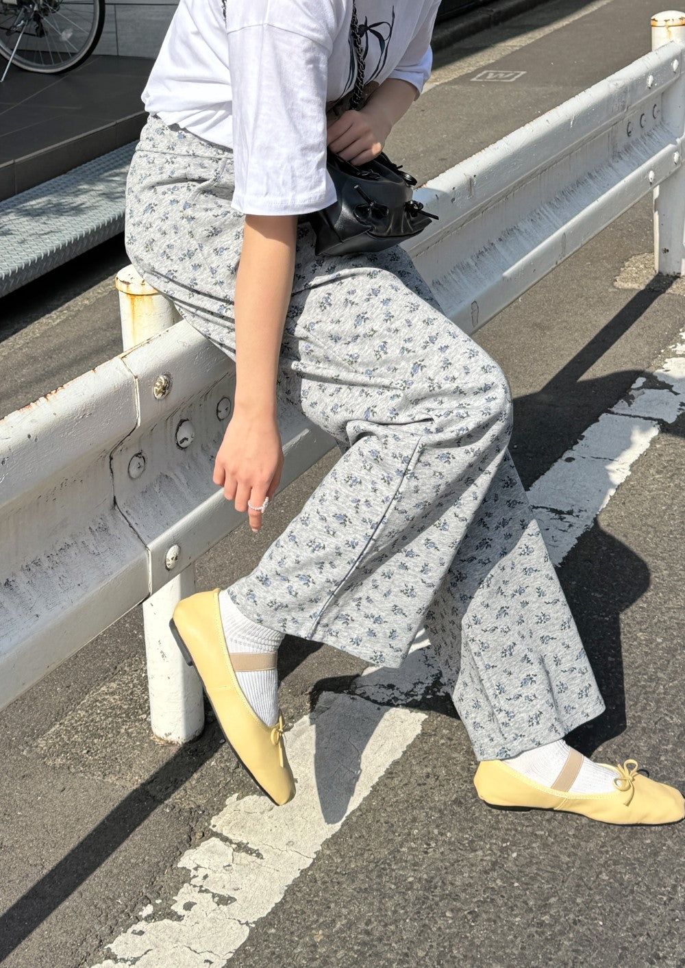 <SL2241655> 小花柄スウェットパンツ