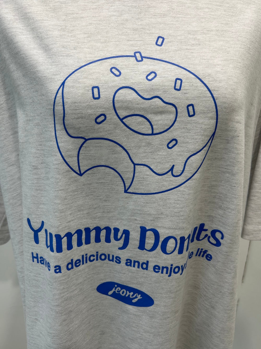 <SL2241619> doughnut tee