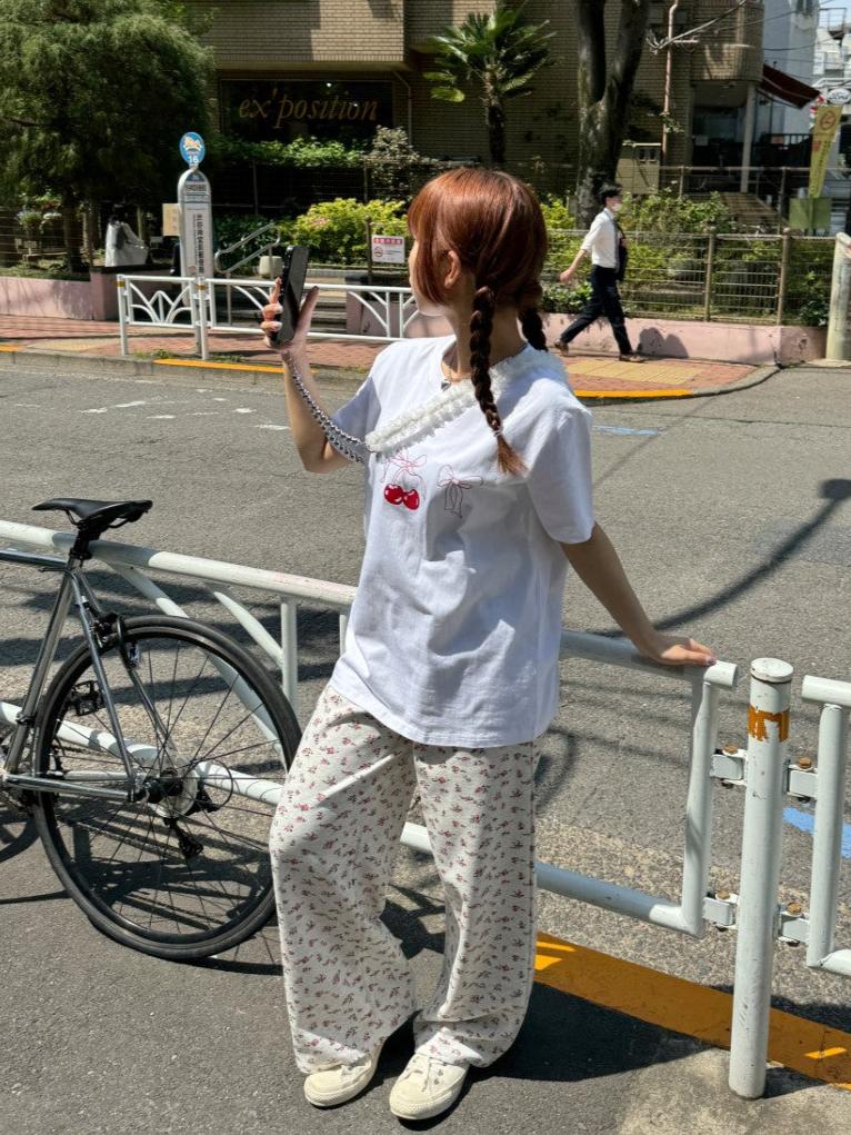 <SL2241655> 小花柄スウェットパンツ