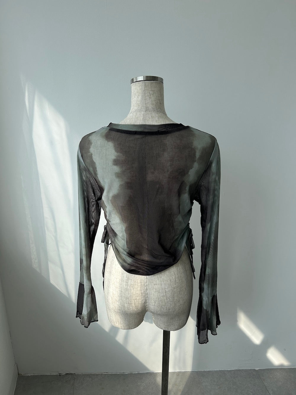 ¥1,000円オフ!<GR2242501> サイドドロストシアートップス