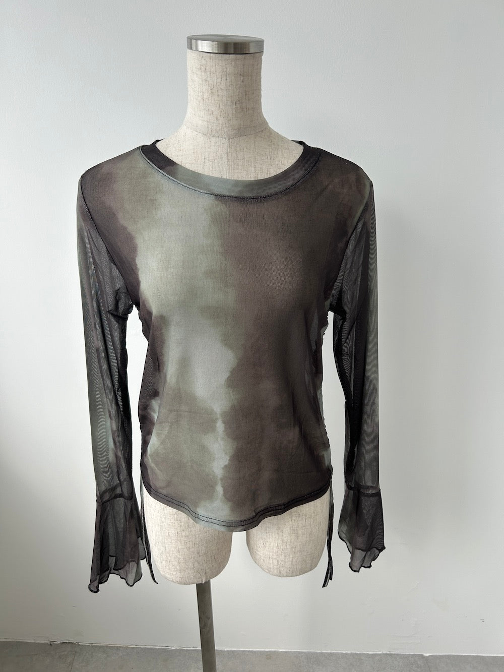 ¥1,000円オフ!<GR2242501> サイドドロストシアートップス