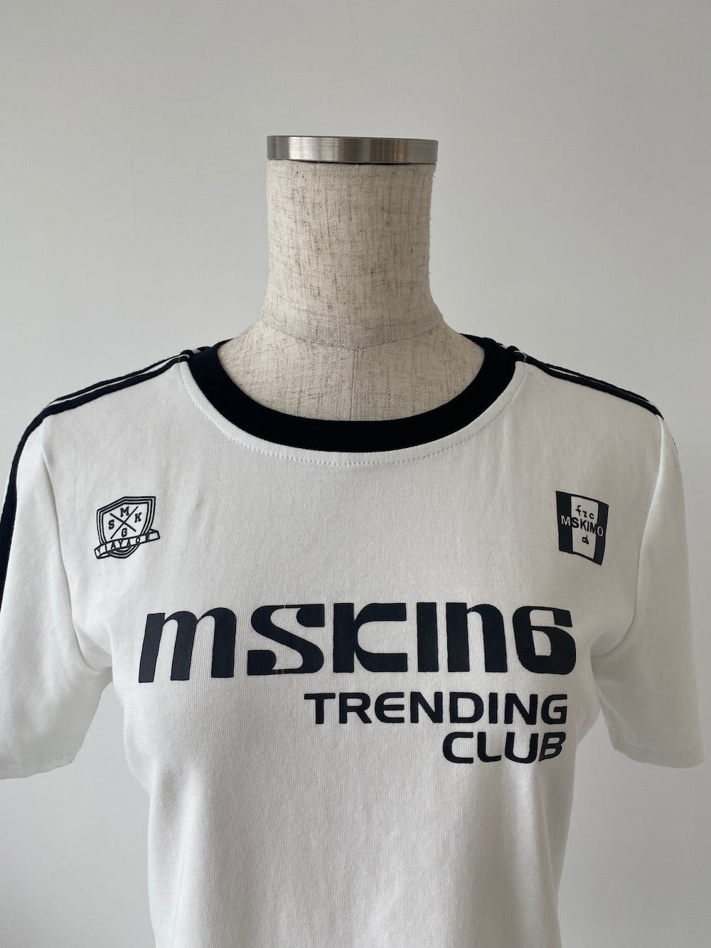 <CH2242802> スポーツトップス