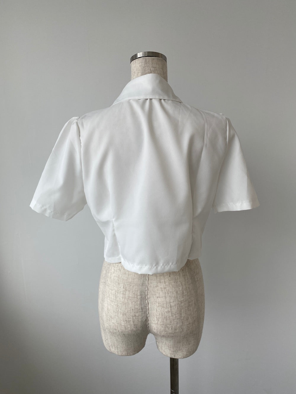 <GR2242512> ネクタイ付きシャツ