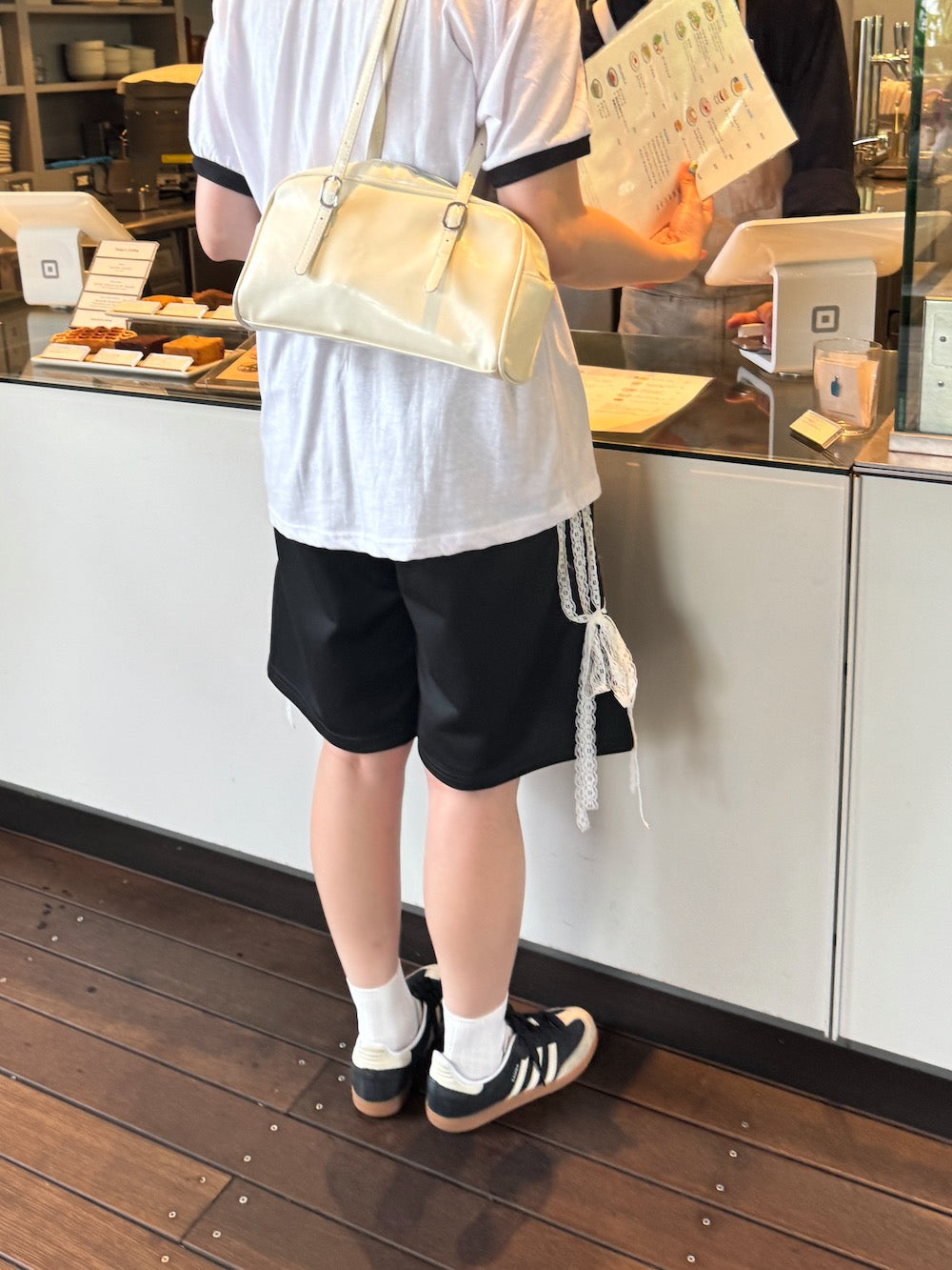 <SL2242608> サイドレースリボンハーフパンツ