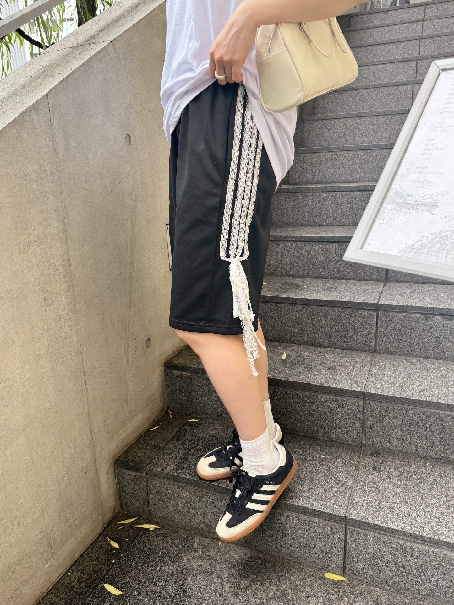 <SL2242608> サイドレースリボンハーフパンツ