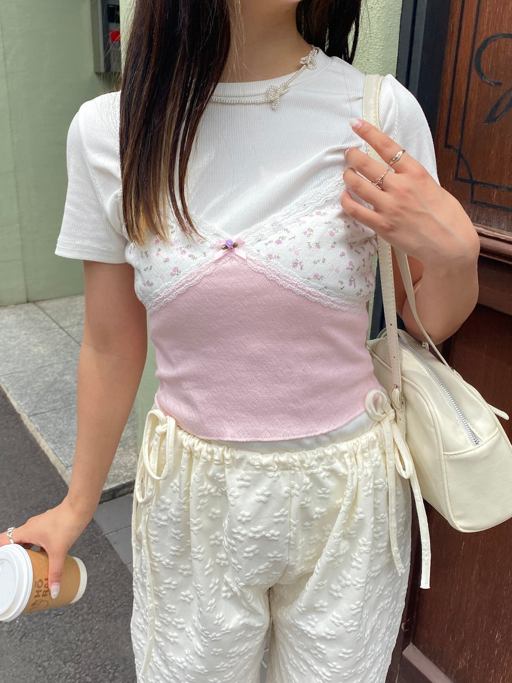 <SL2242607> 針抜きフラワーキャミソール