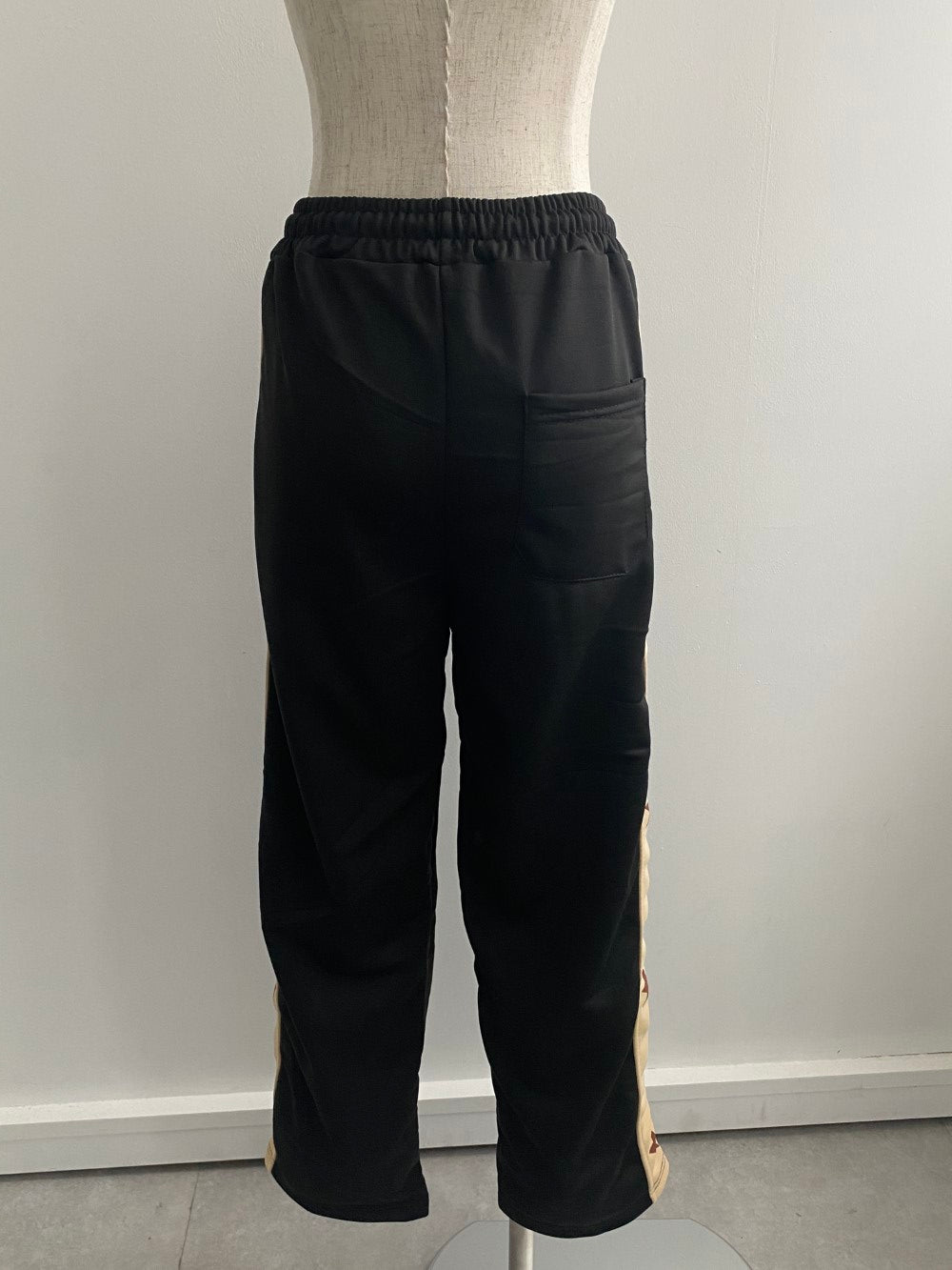 ※ラスト1点!!<GR2242523> スターラインパンツ