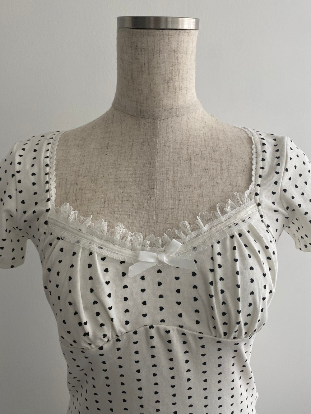 <SL2242664> dot square tops