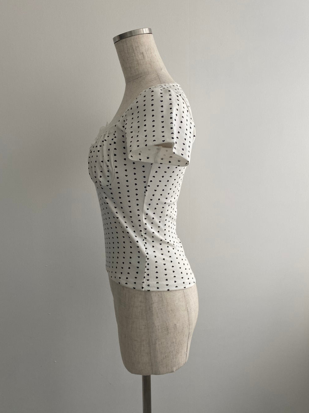 <SL2242664> dot square tops