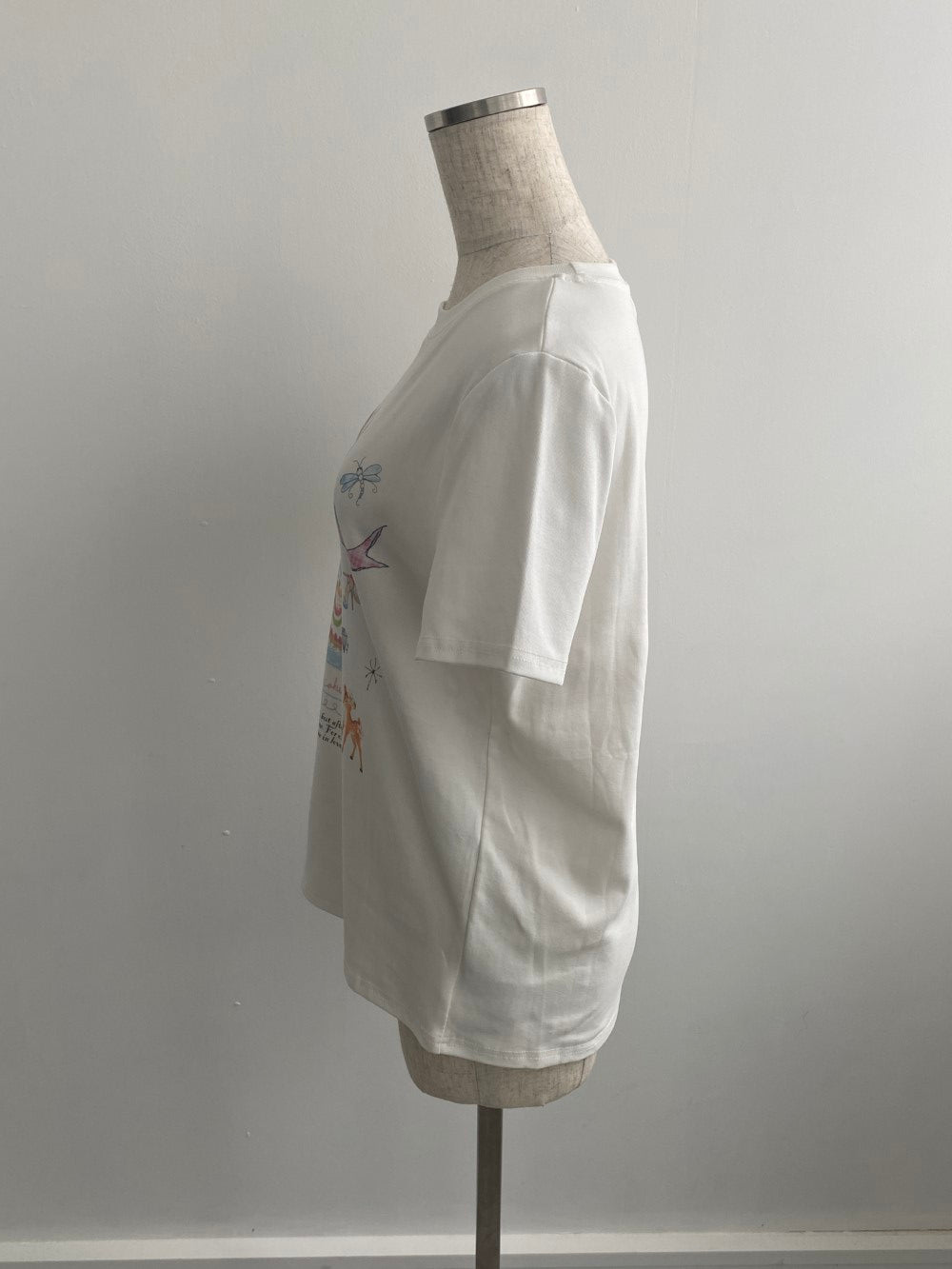 <SL2242621> vintage ribbon cake tee