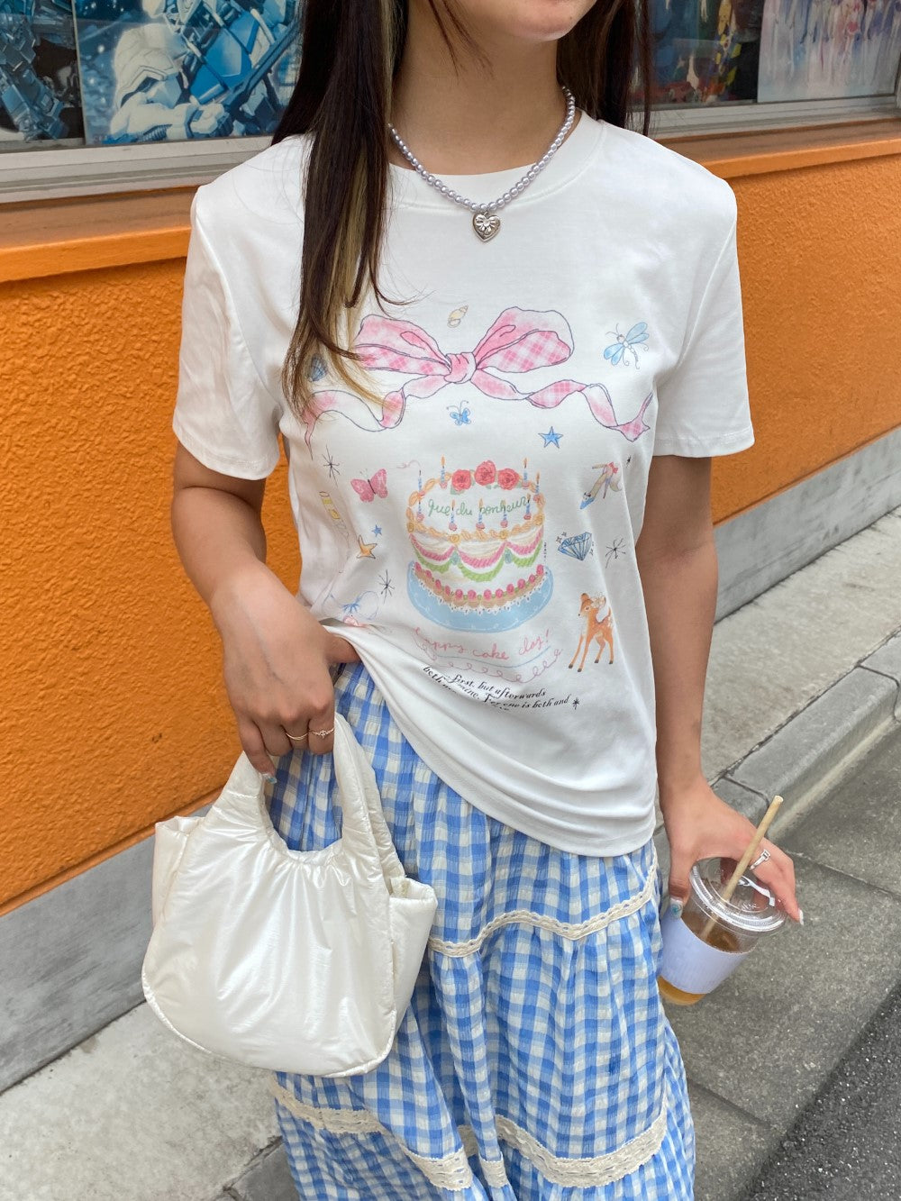<SL2242621> vintage ribbon cake tee