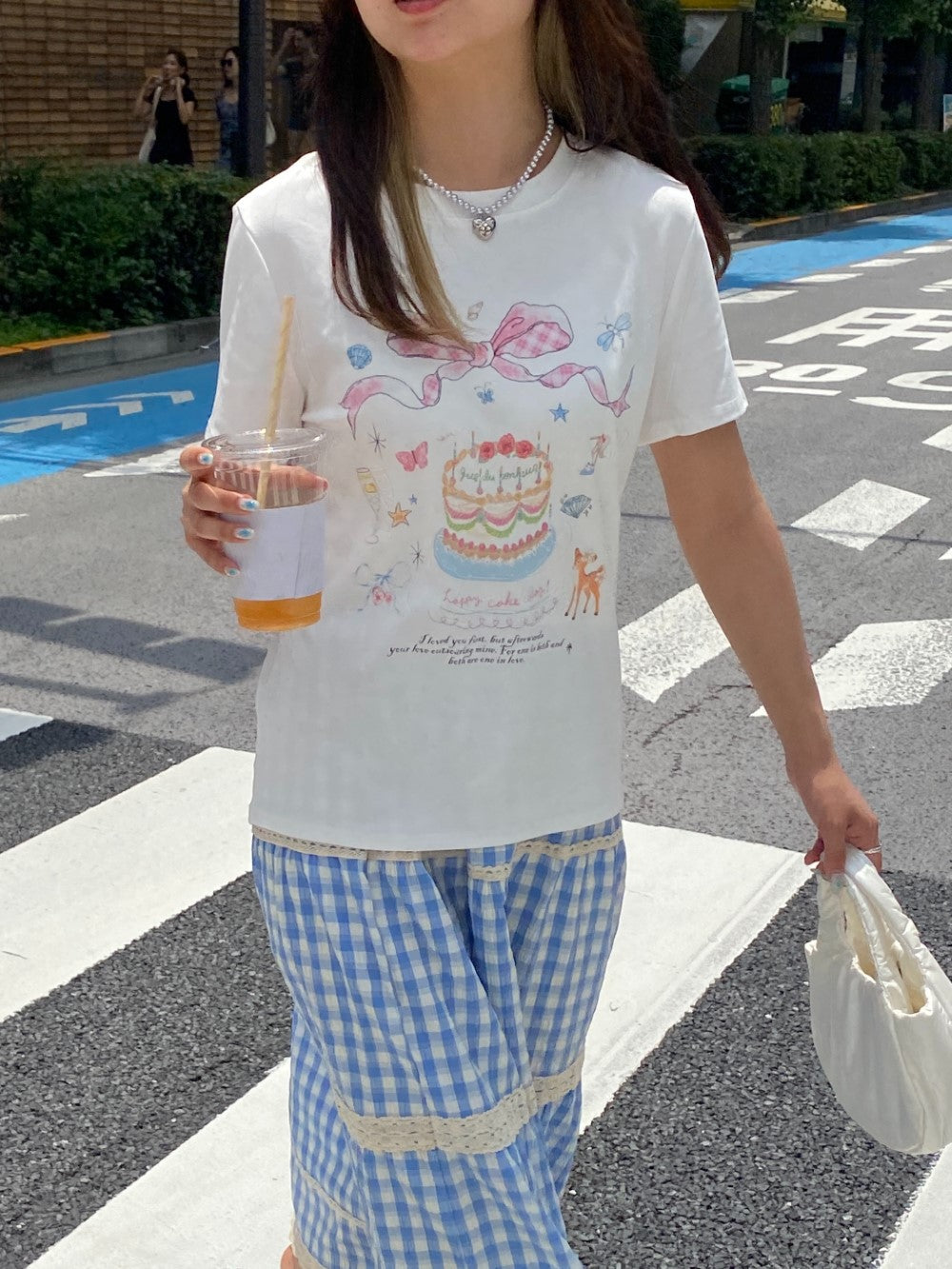 <SL2242621> vintage ribbon cake tee