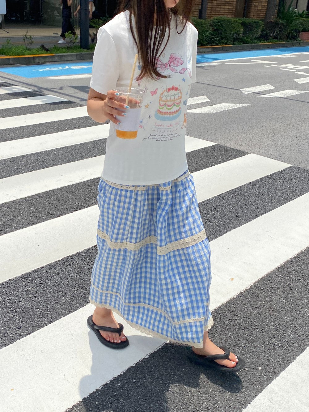 <SL2242621> vintage ribbon cake tee