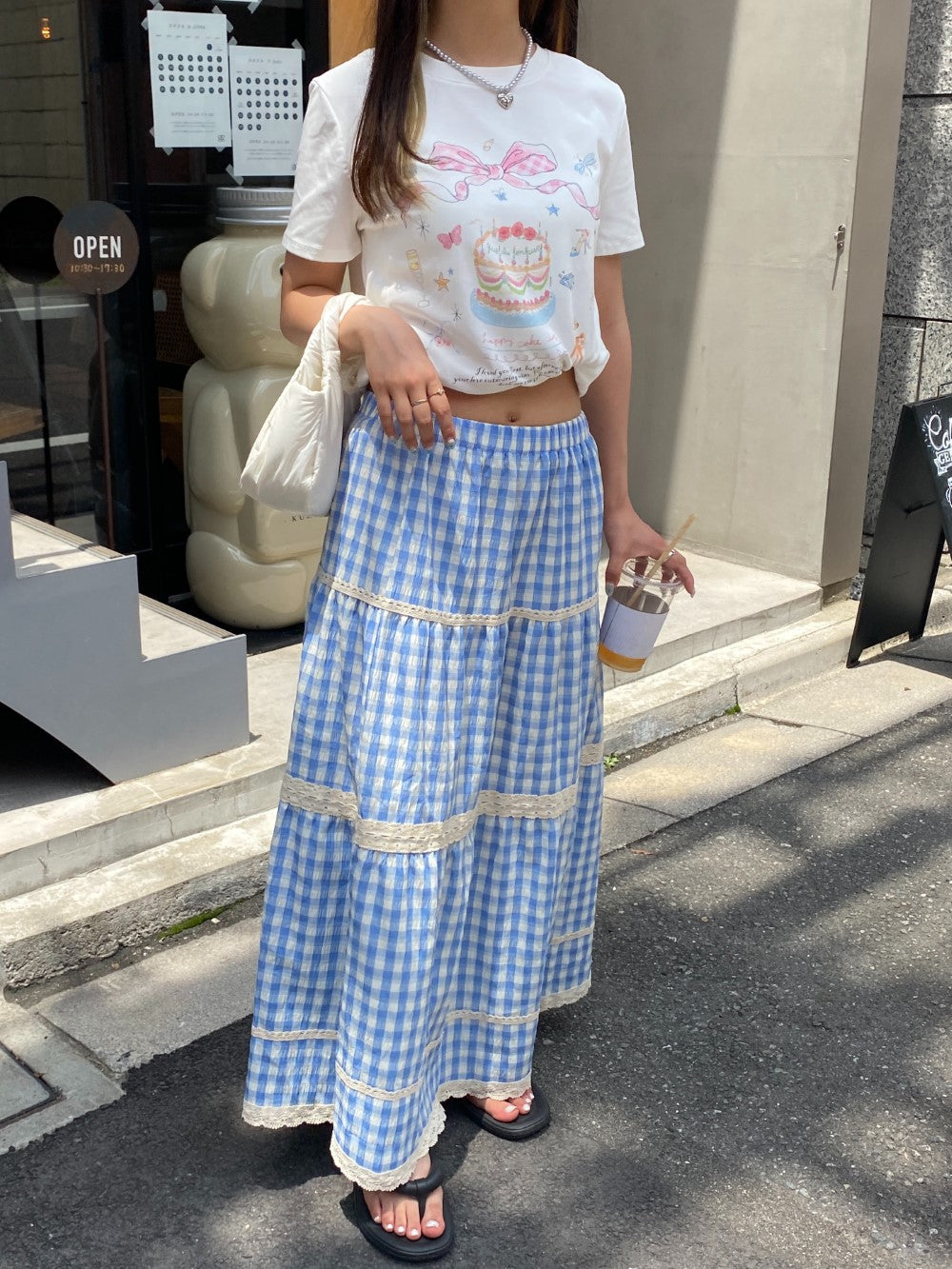 <SL2242621> vintage ribbon cake tee