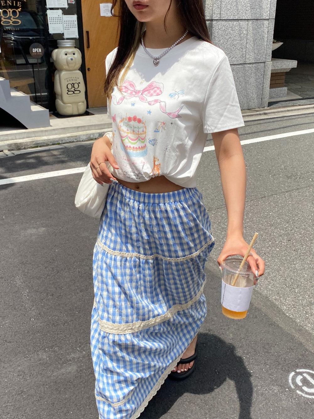<SL2242621> vintage ribbon cake tee