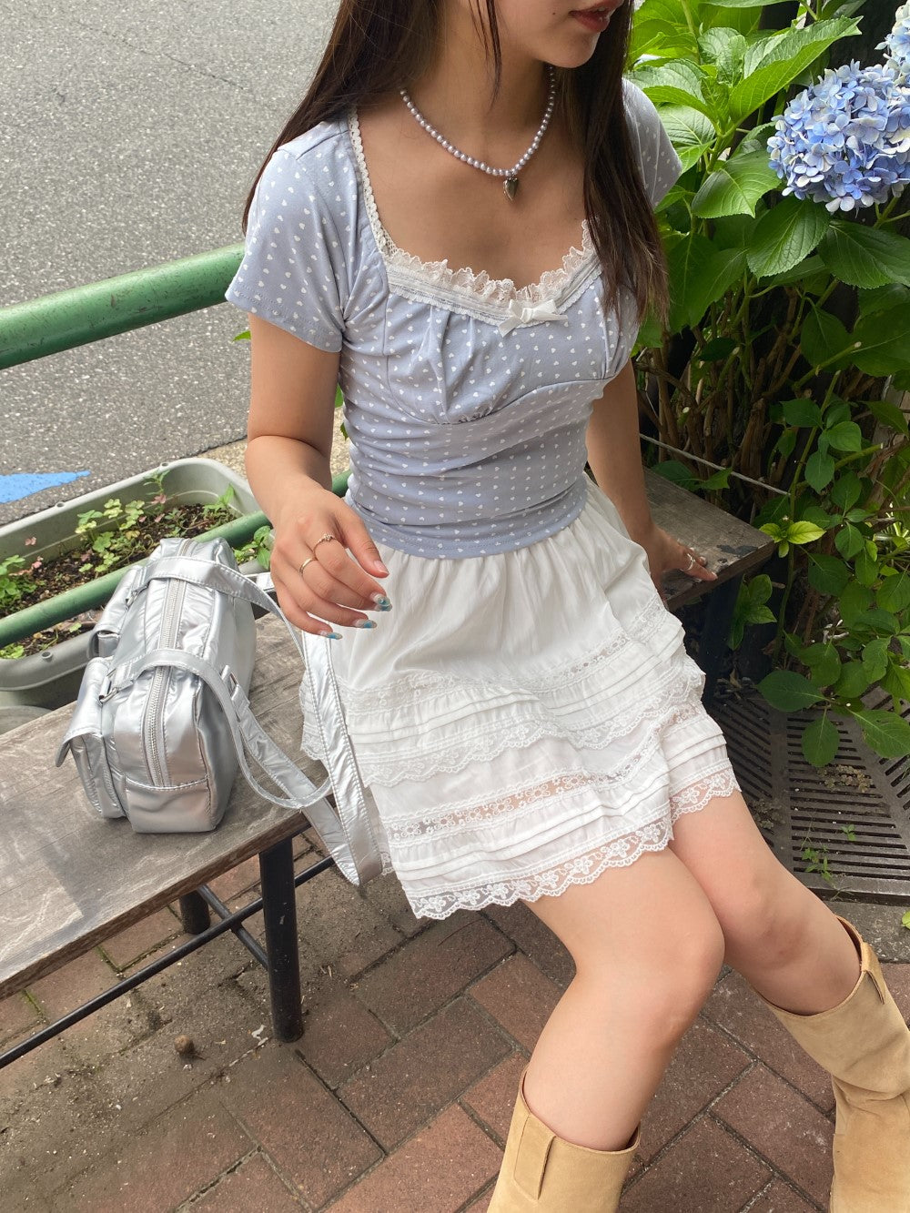 <SL2242664> dot square tops