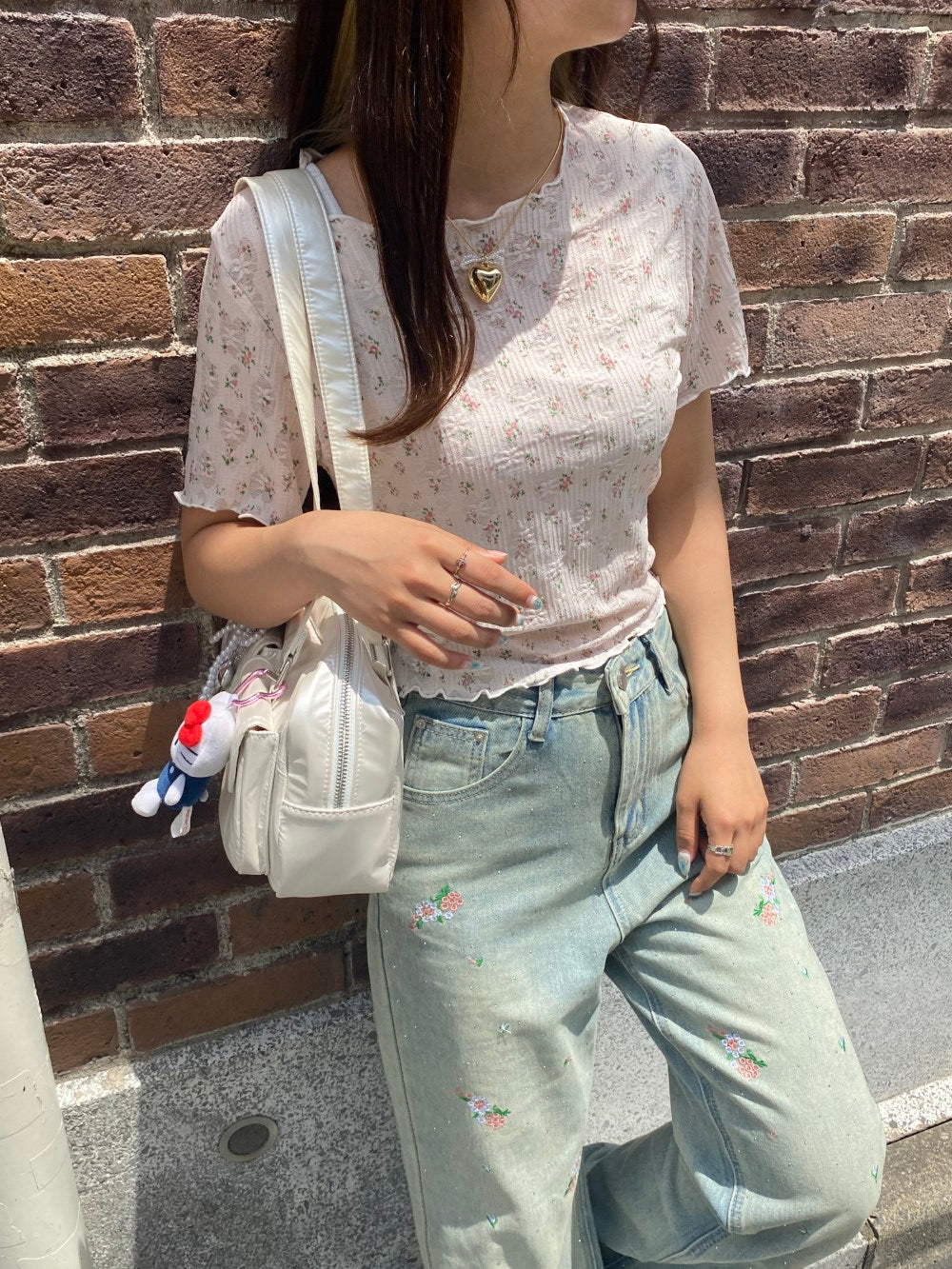 <SL2242639> flower tee