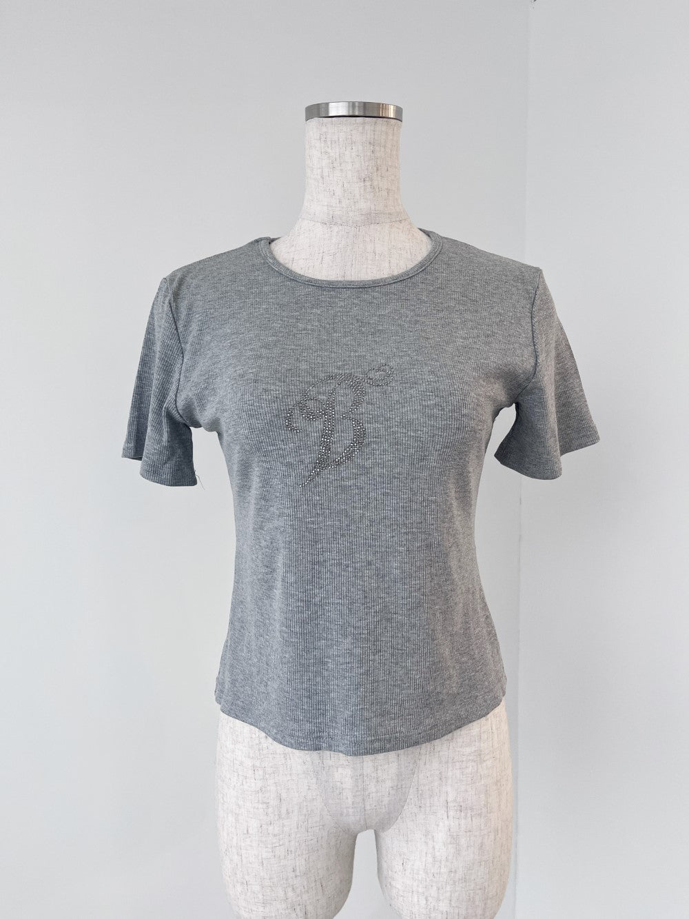 <GR2242533> バッグウィングデザインTシャツ