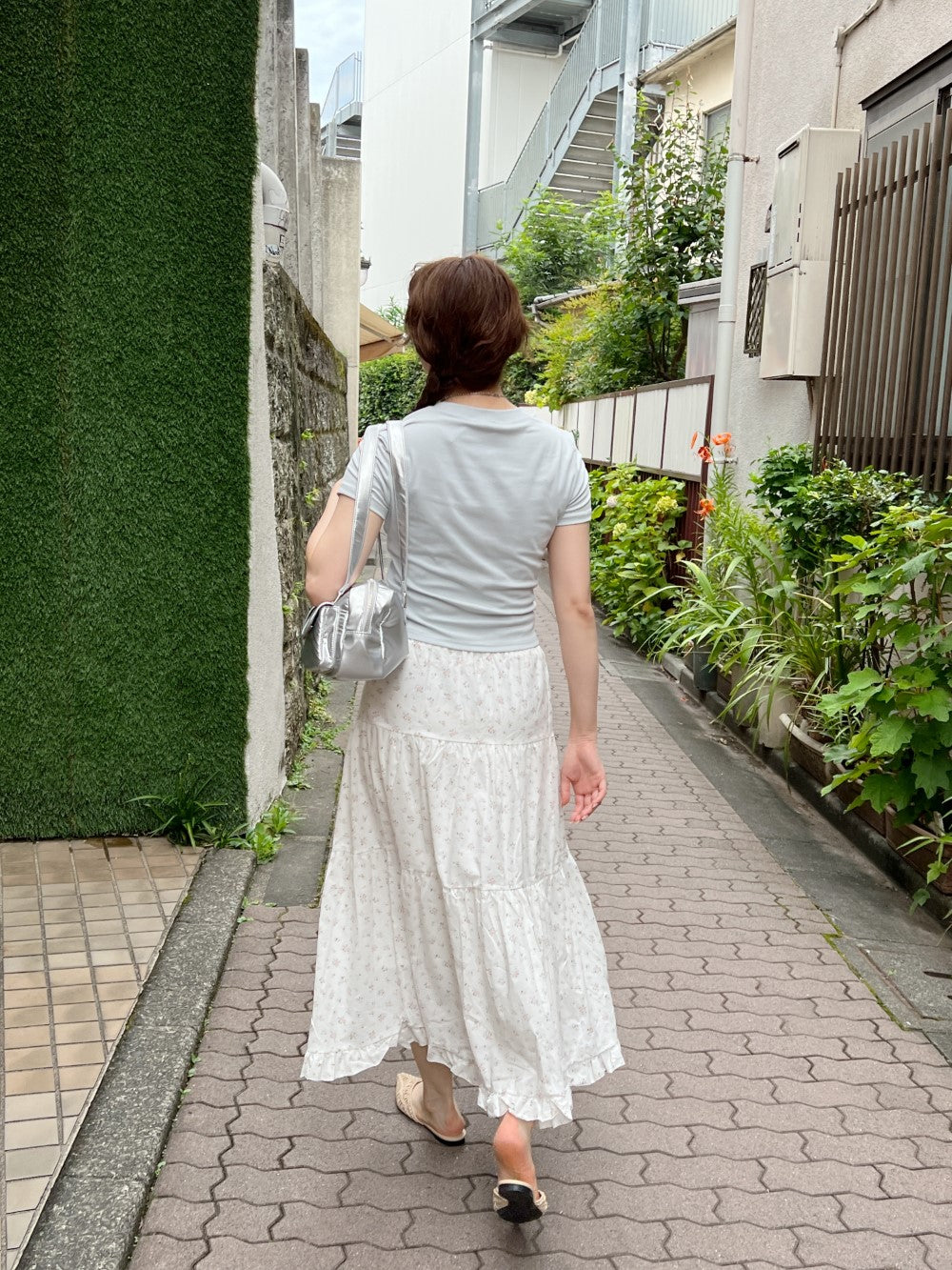 <SL2242645> fancy flower skirt