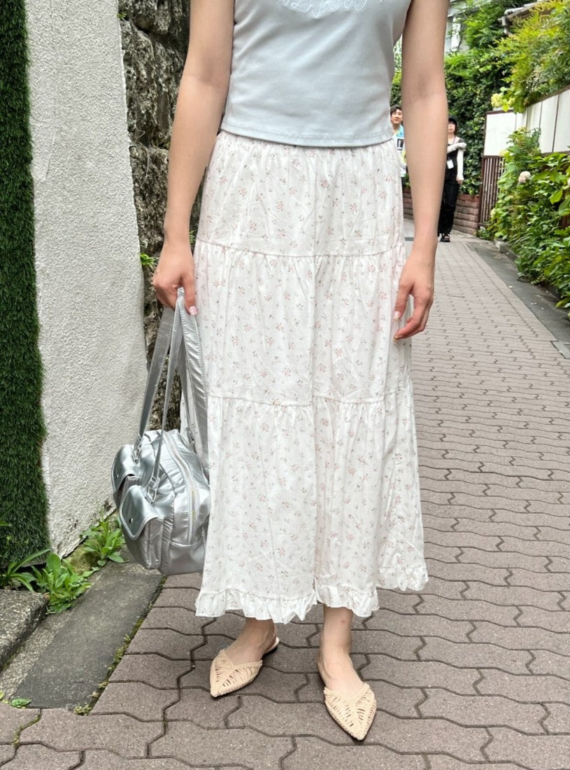 <SL2242645> fancy flower skirt