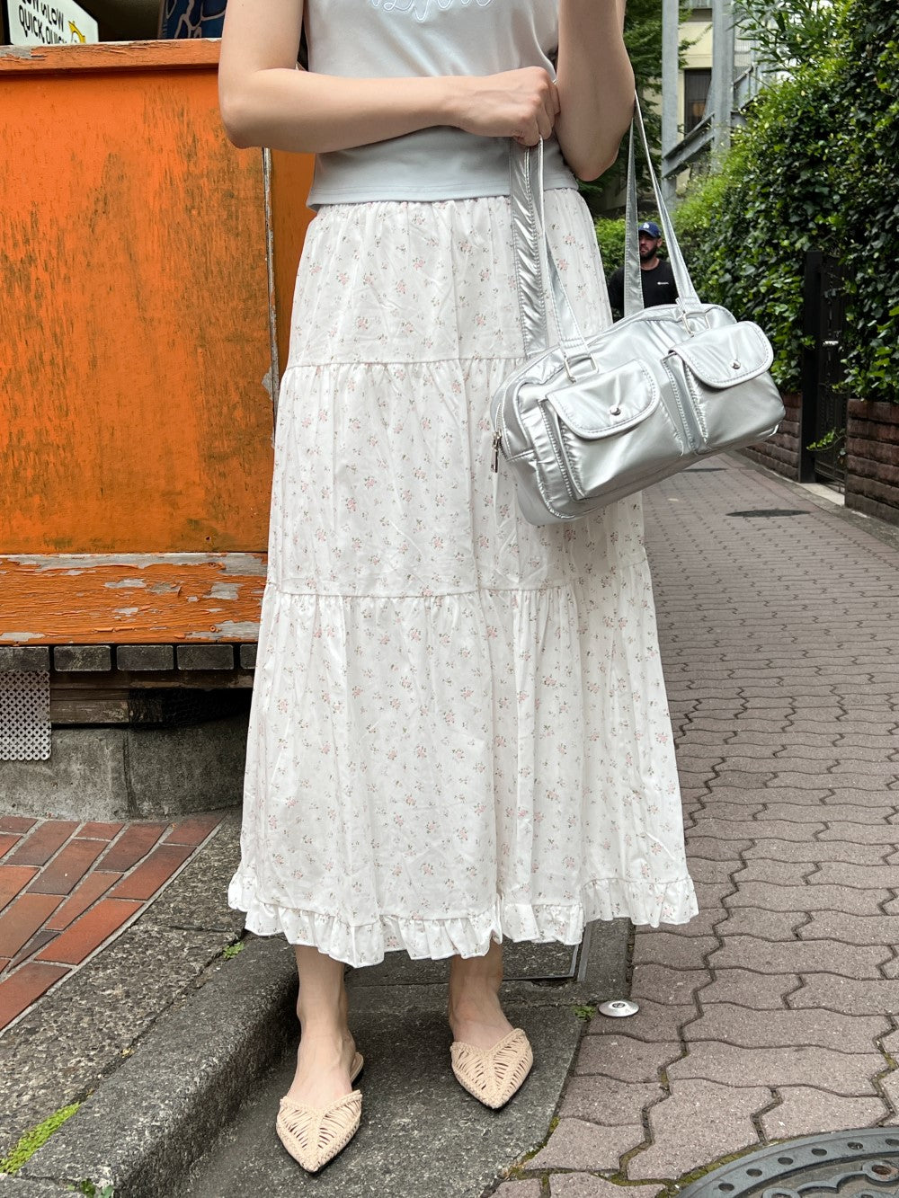 <SL2242645> fancy flower skirt