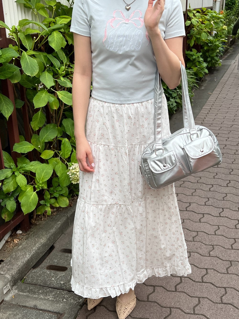 <SL2242645> fancy flower skirt