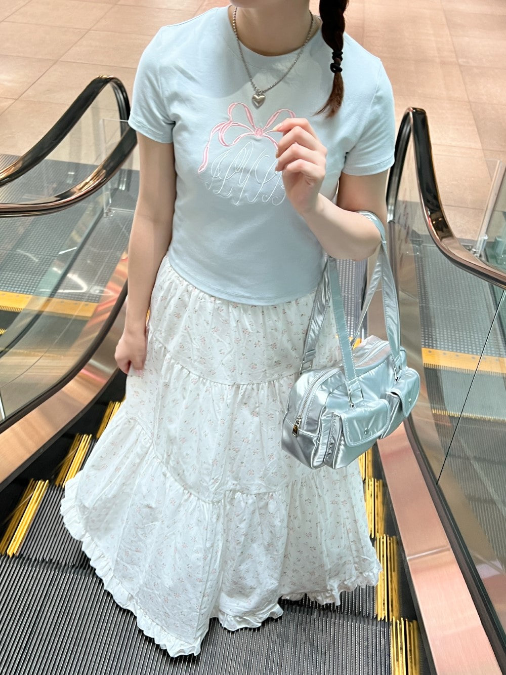 <SL2242645> fancy flower skirt