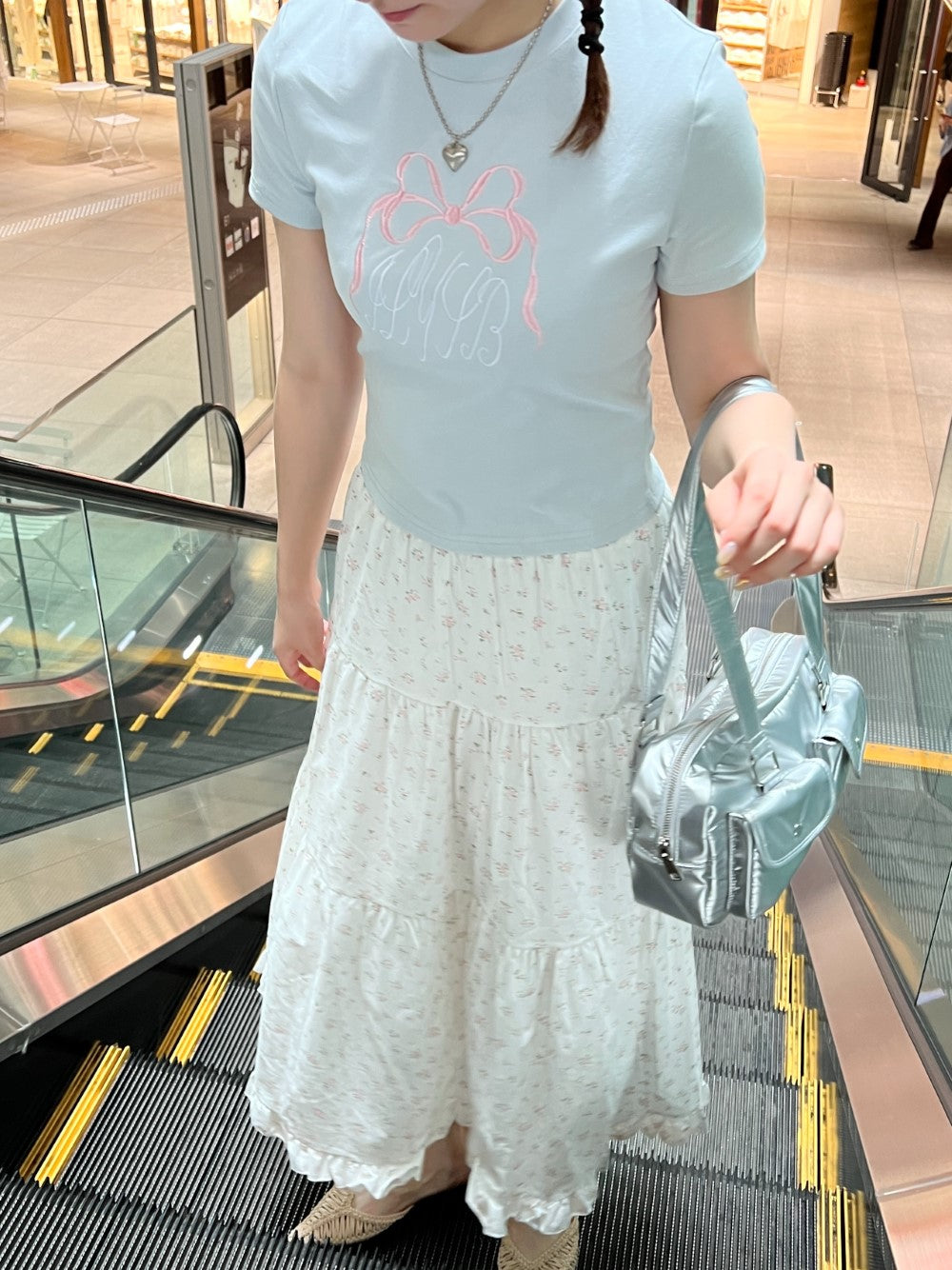 <SL2242645> fancy flower skirt