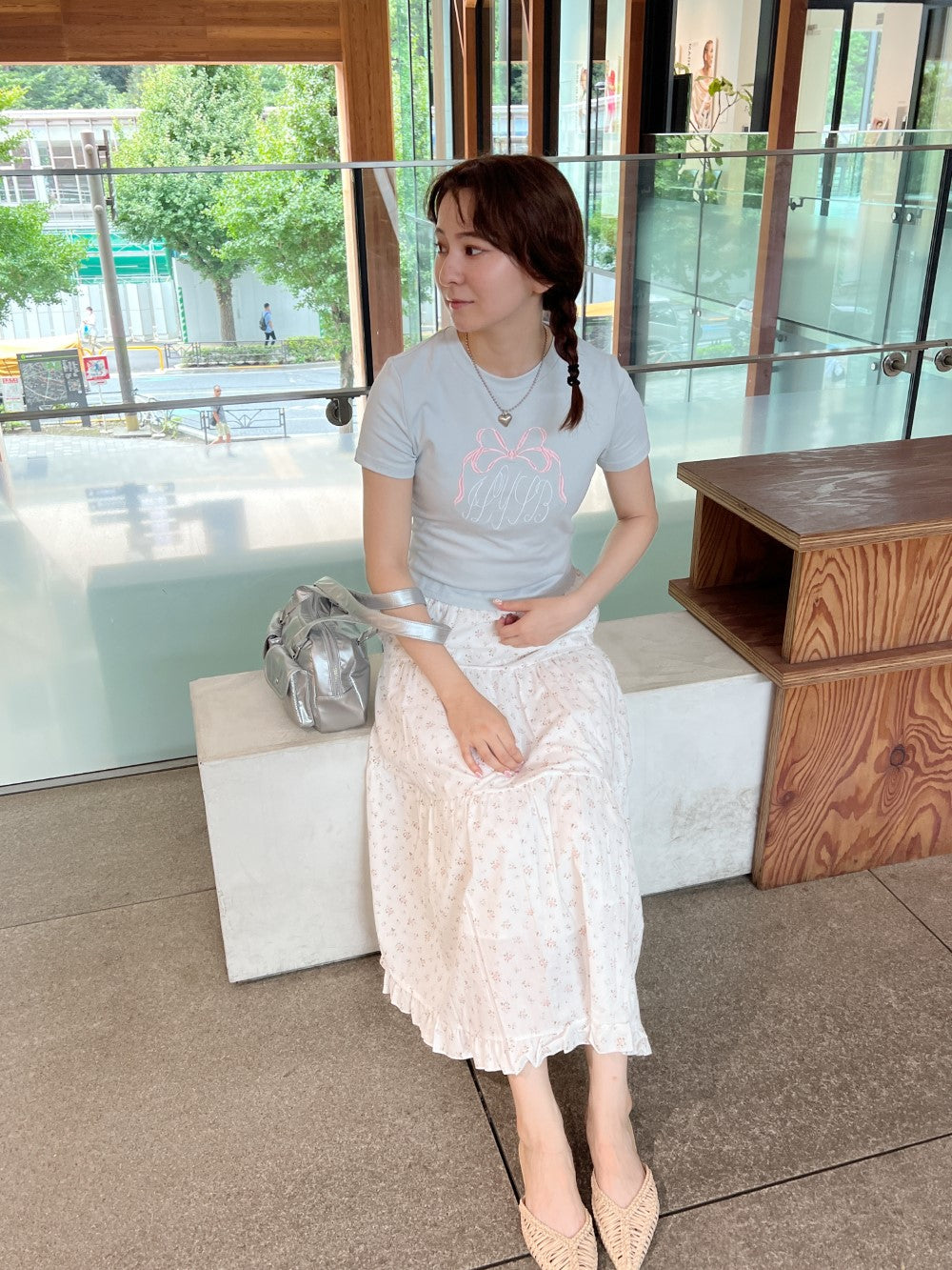 <SL2242645> fancy flower skirt