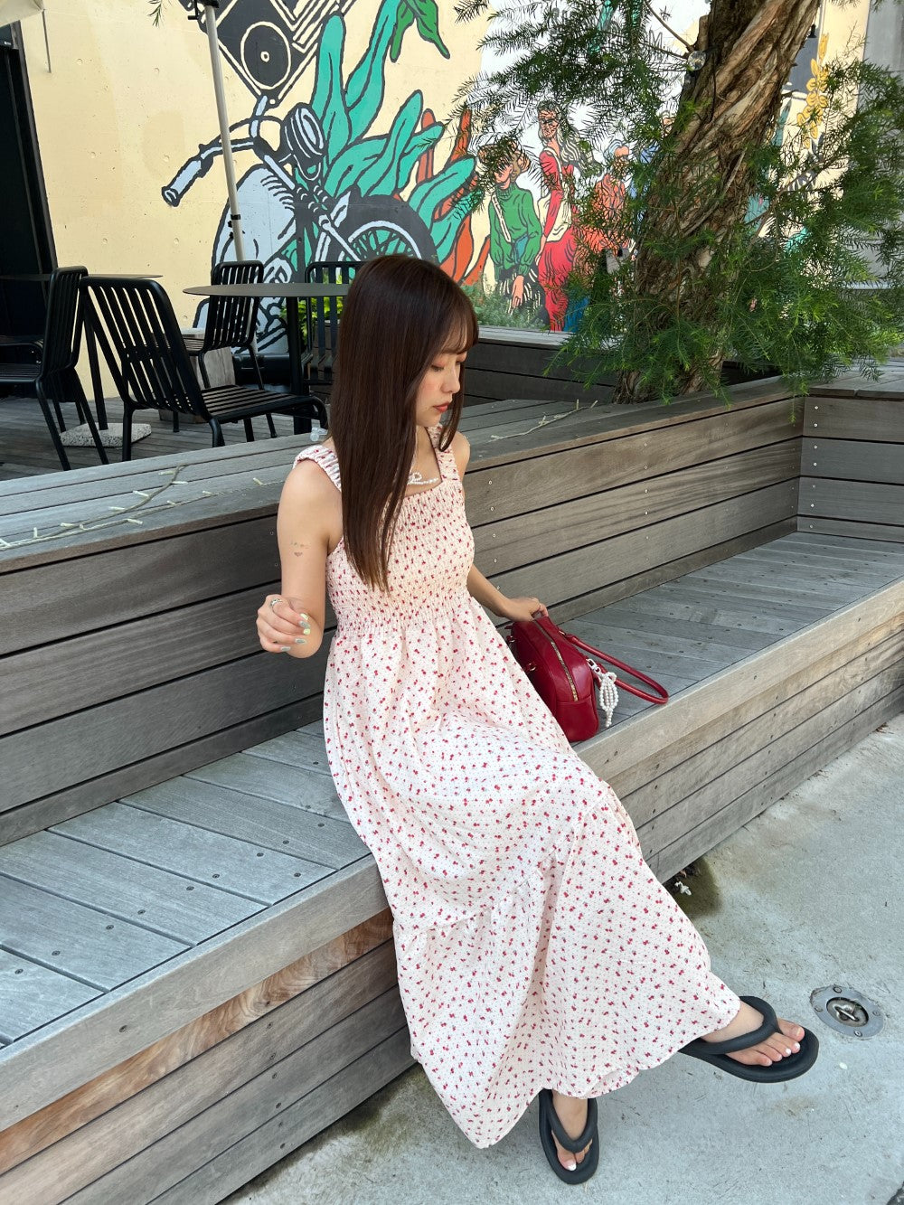<SL2242658> 小花柄シャーリングロングワンピース