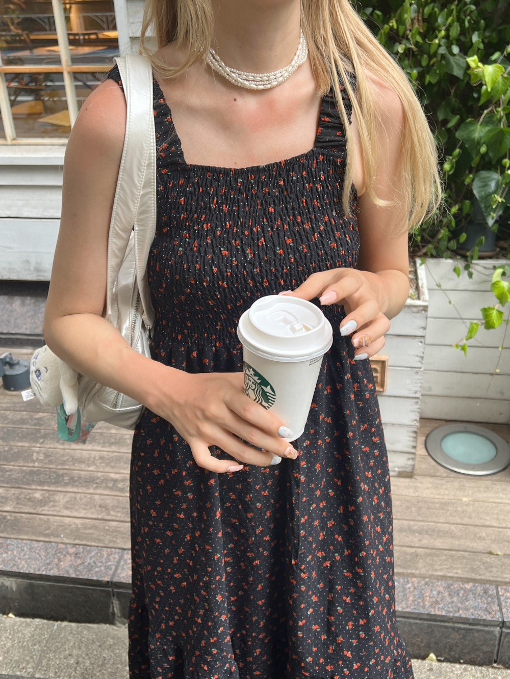<SL2242658> 小花柄シャーリングロングワンピース