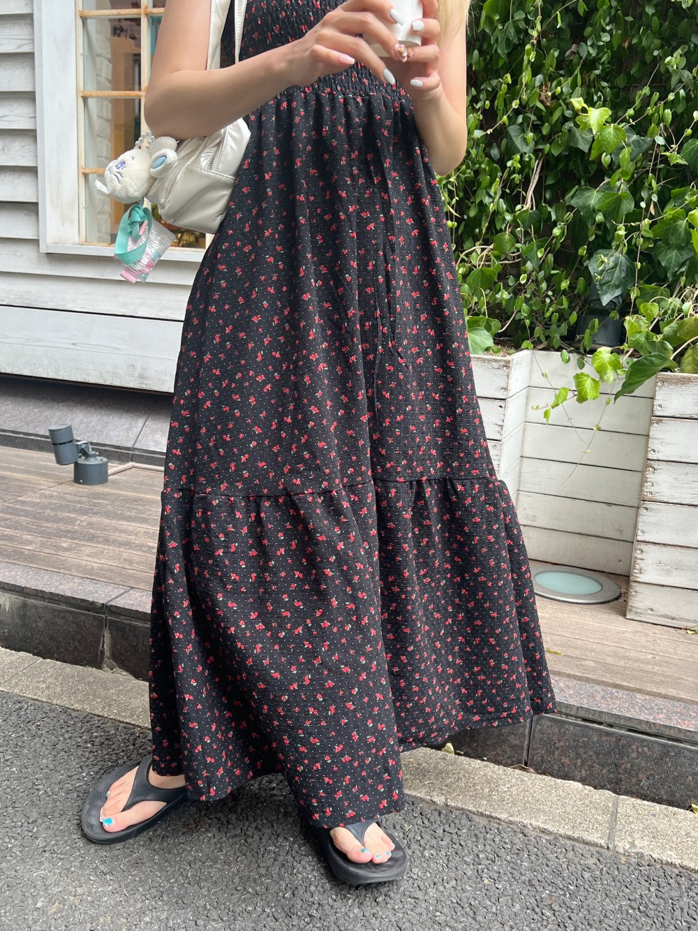 <SL2242658> 小花柄シャーリングロングワンピース