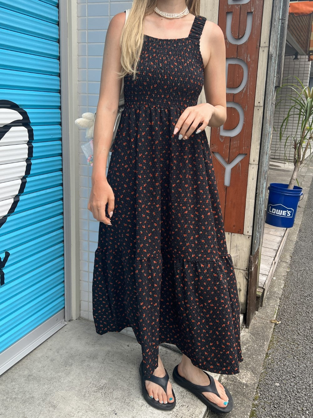 <SL2242658> 小花柄シャーリングロングワンピース