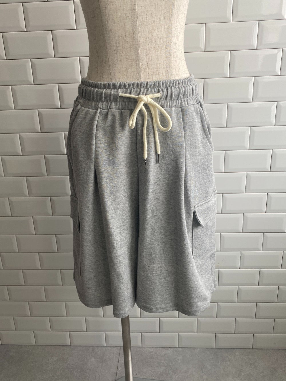 <SL2243609> スウェットバミューダパンツ