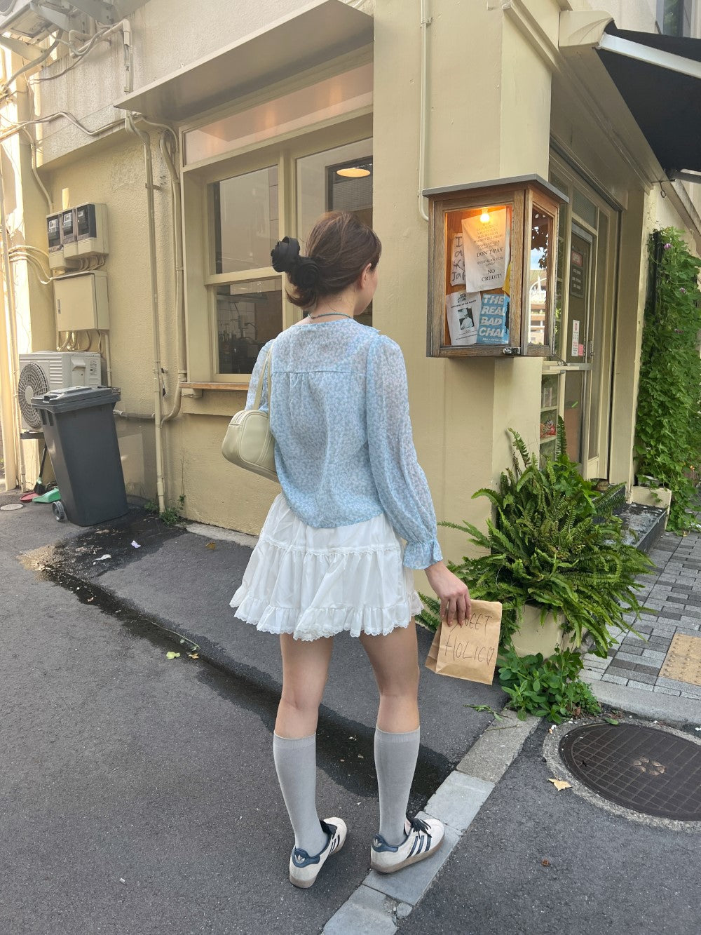 <SL2243616> フリルフラワーブラウス