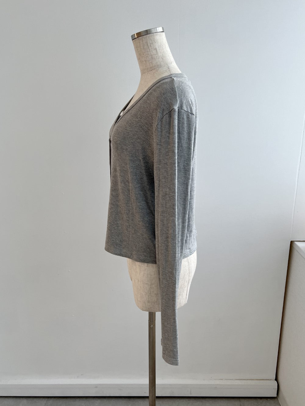 <SL2243688> ribbon simple ensemble