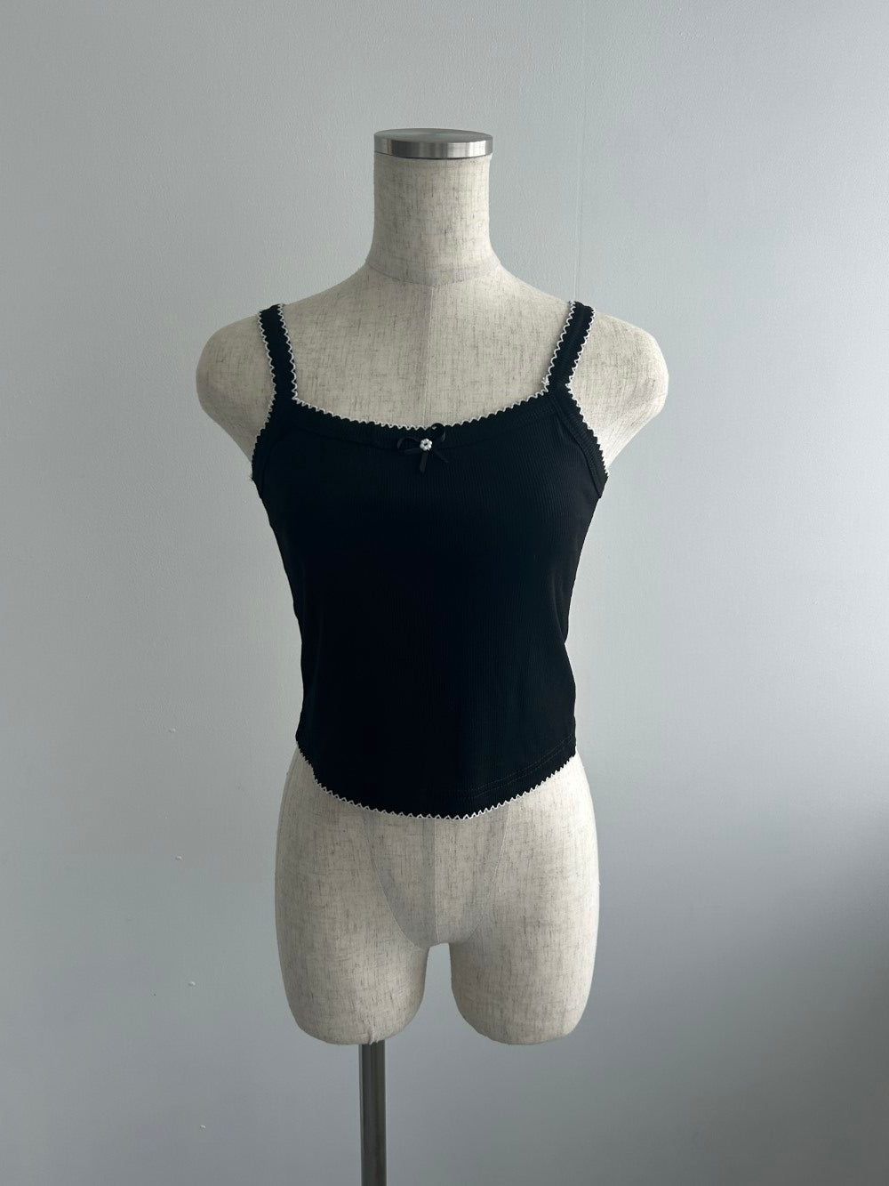 <SL2243668> ribbon point ensemble