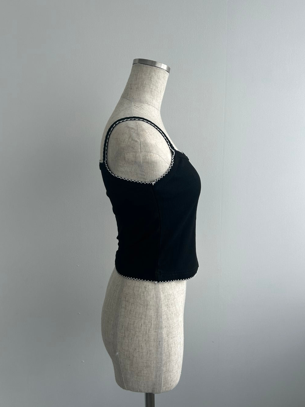 <SL2243668> ribbon point ensemble