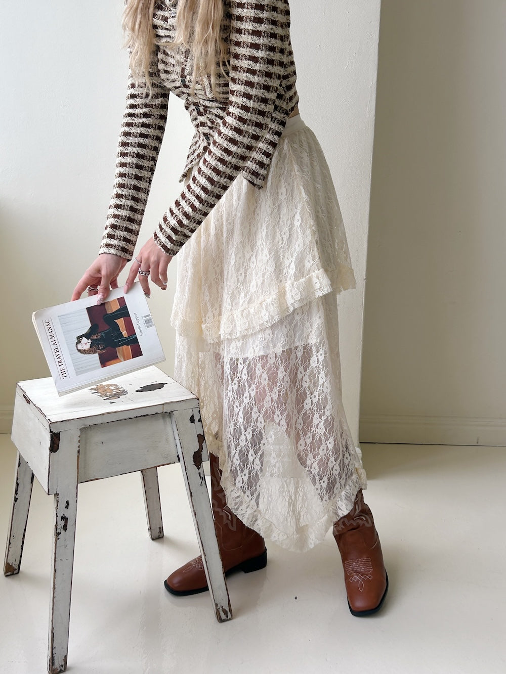 <SL2243682> ribbon choker check tops
