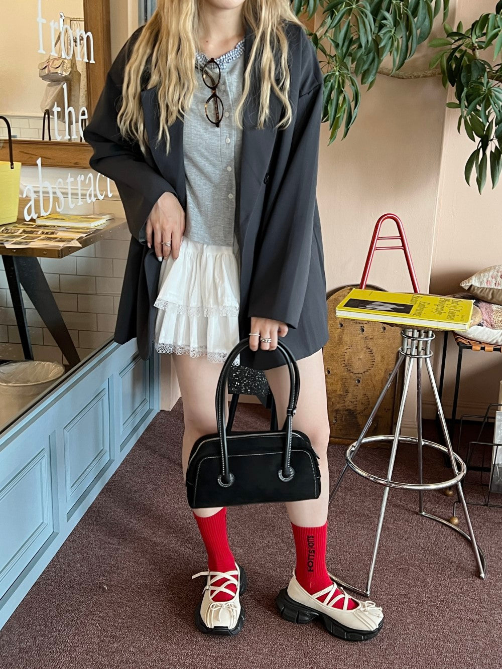 <SL1243604> suede shoulder bag