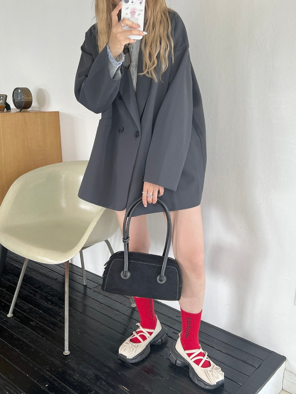 <SL1243604> suede shoulder bag