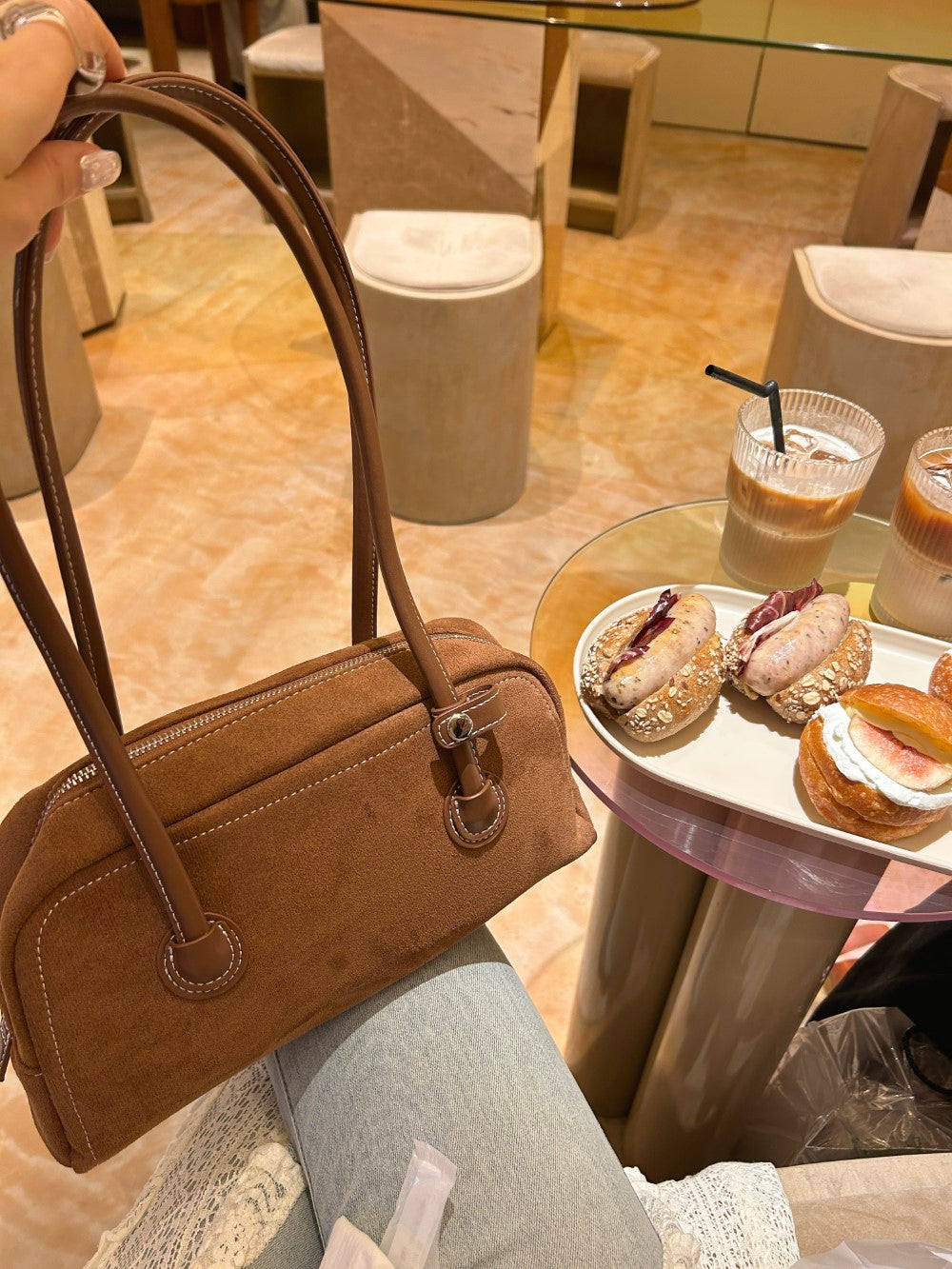 <SL1243604> suede shoulder bag