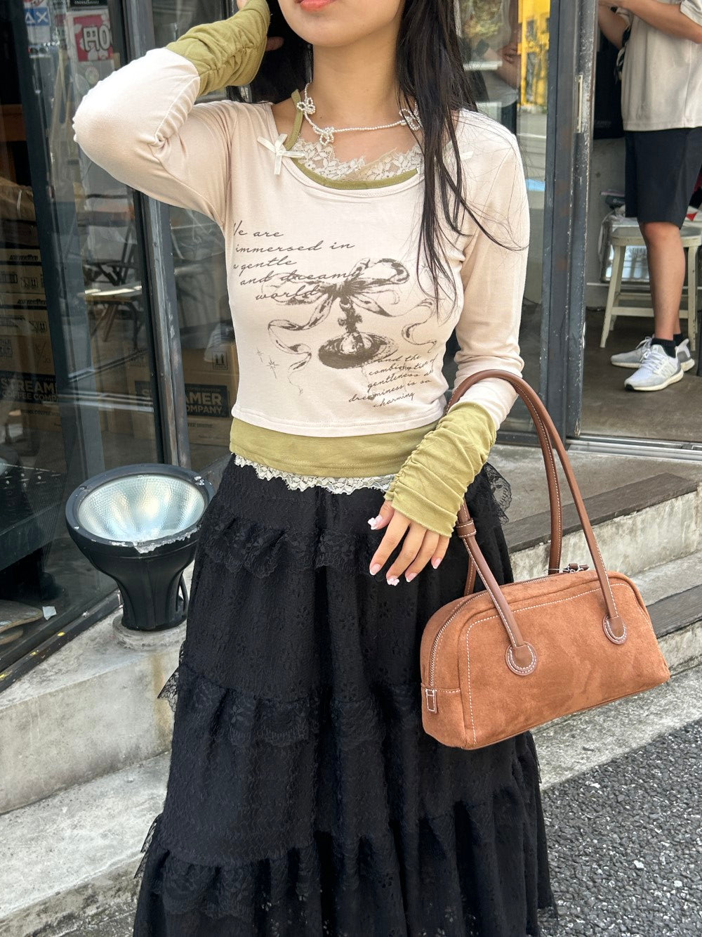 <SL1243604> suede shoulder bag