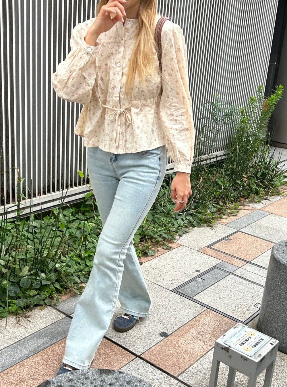 <SL2243667> vintage pastel flower tops