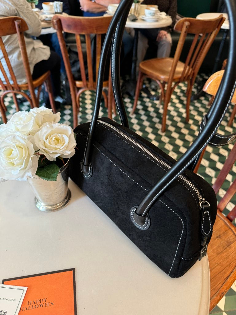 <SL1243604> suede shoulder bag